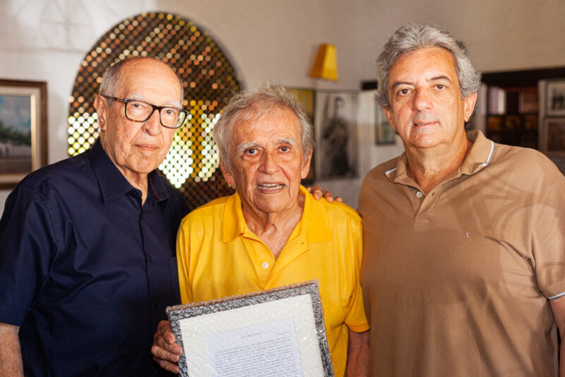 Amizade e tradição - Lúcio Brasileiro reúne amigos em tradicional encontro de fim de ano no Ugarte