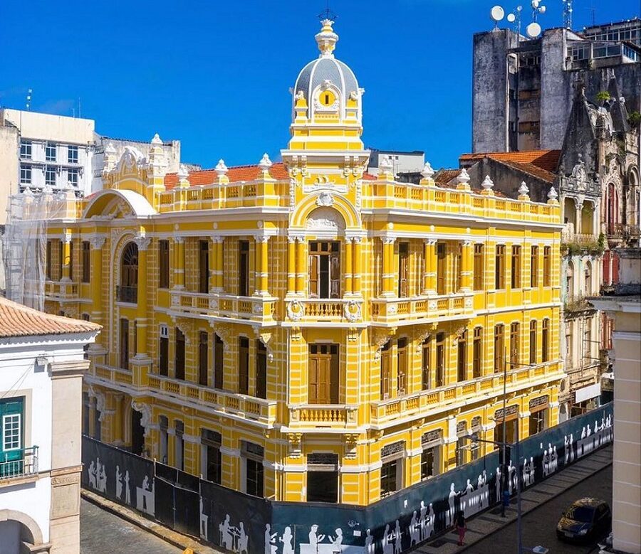 Palacete Tira-Chapéu passa a funcionar como destino cultural e centro gastronômico de Salvador