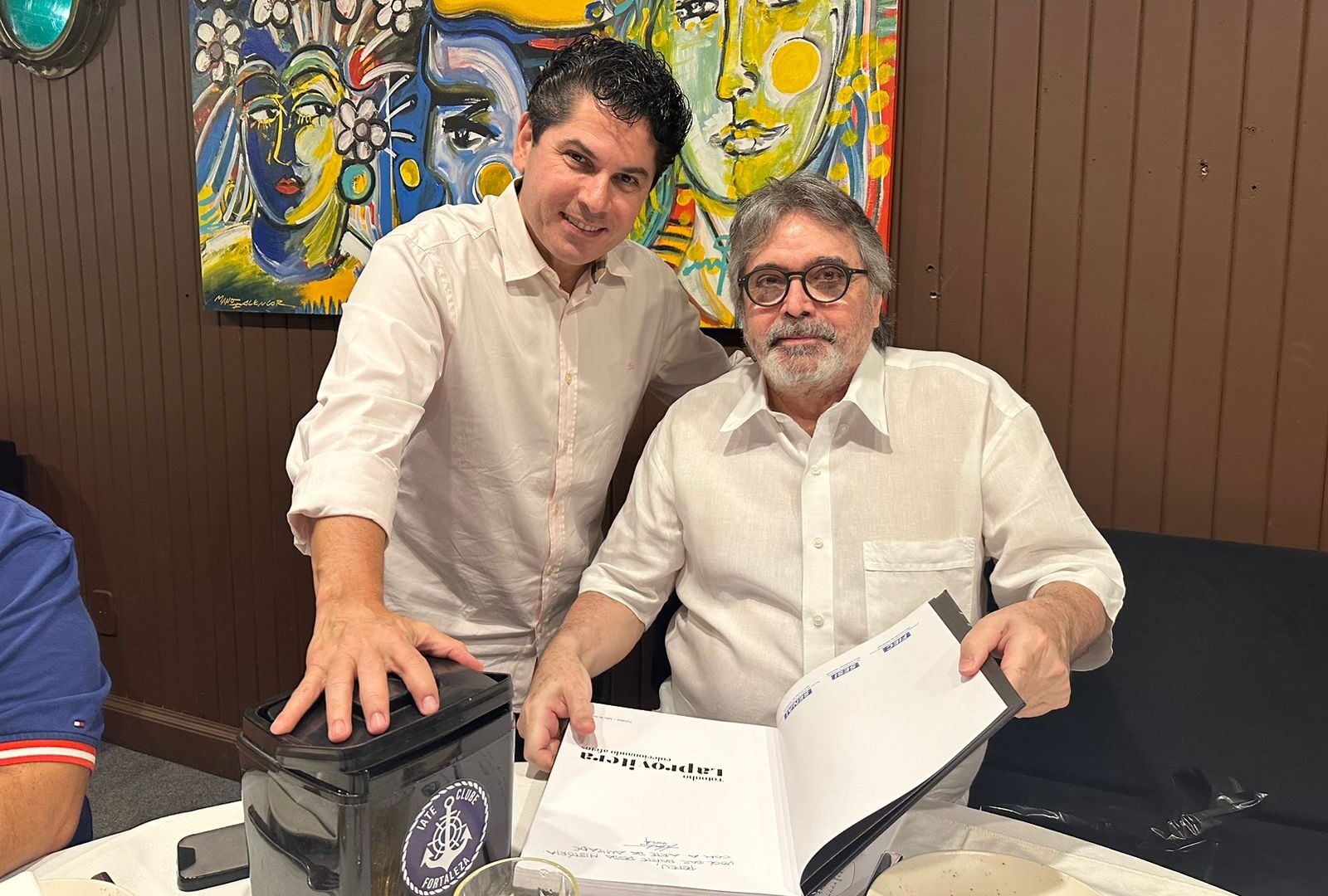 Totonho Laprovitera lança livro “Colecionando Afetos” na CASACOR Ceará 2024 Totonho Laprovitera lança livro “Colecionando Afetos” na CASACOR Ceará 2024
