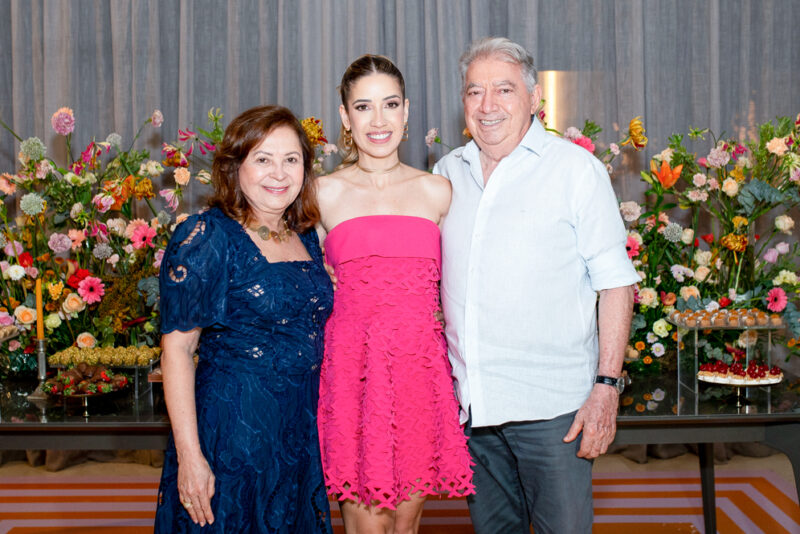 Nova idade - Liana Sá celebra 40 anos com festa em sua residência no Meireles