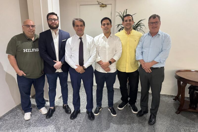 Evandro Leitão oficializa apoio a Pedro Gabriel para a presidência do Ceará