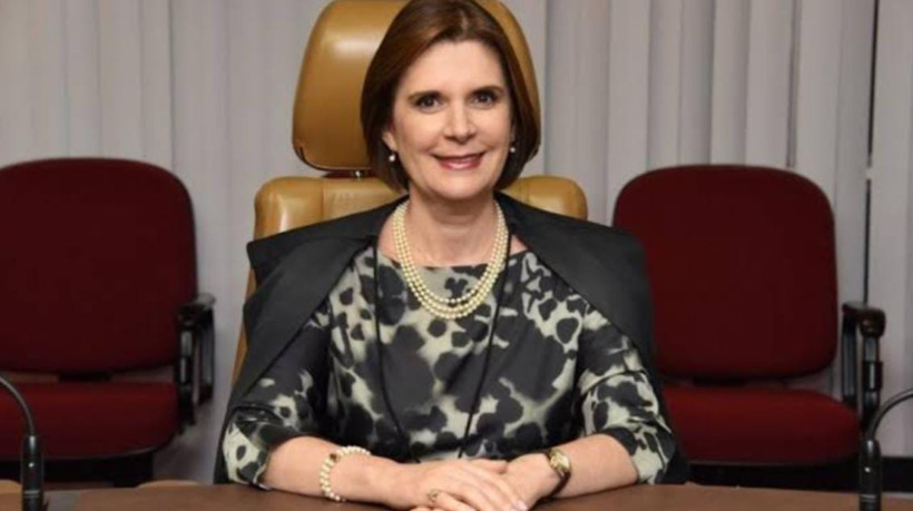 Maria Elizabeth Rocha é a primeira mulher eleita para presidir o Superior Tribunal Militar