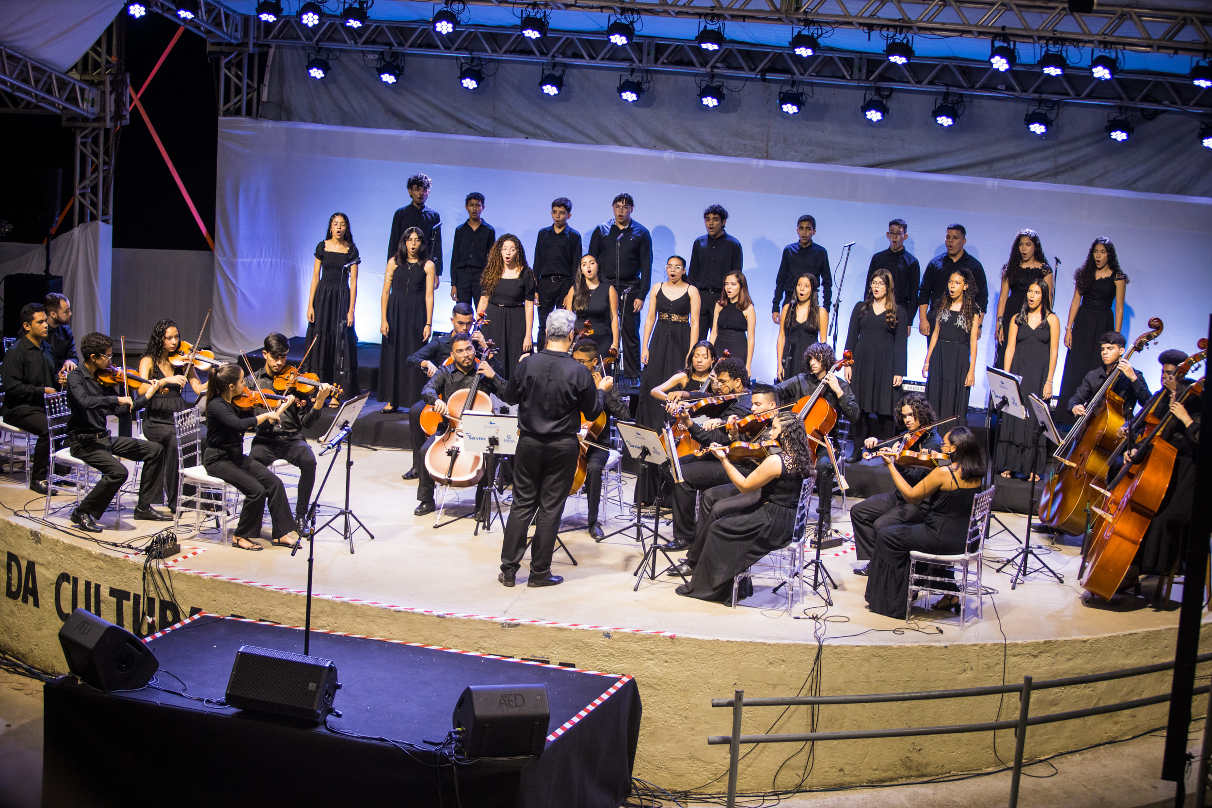 Com os clássicos de Vivaldi e Tchaikovsky, Instituto de Música Jacques Klein se presenta neste sábado (14) Com os clássicos de Vivaldi e Tchaikovsky, Instituto de Música Jacques Klein se presenta neste sábado (14)