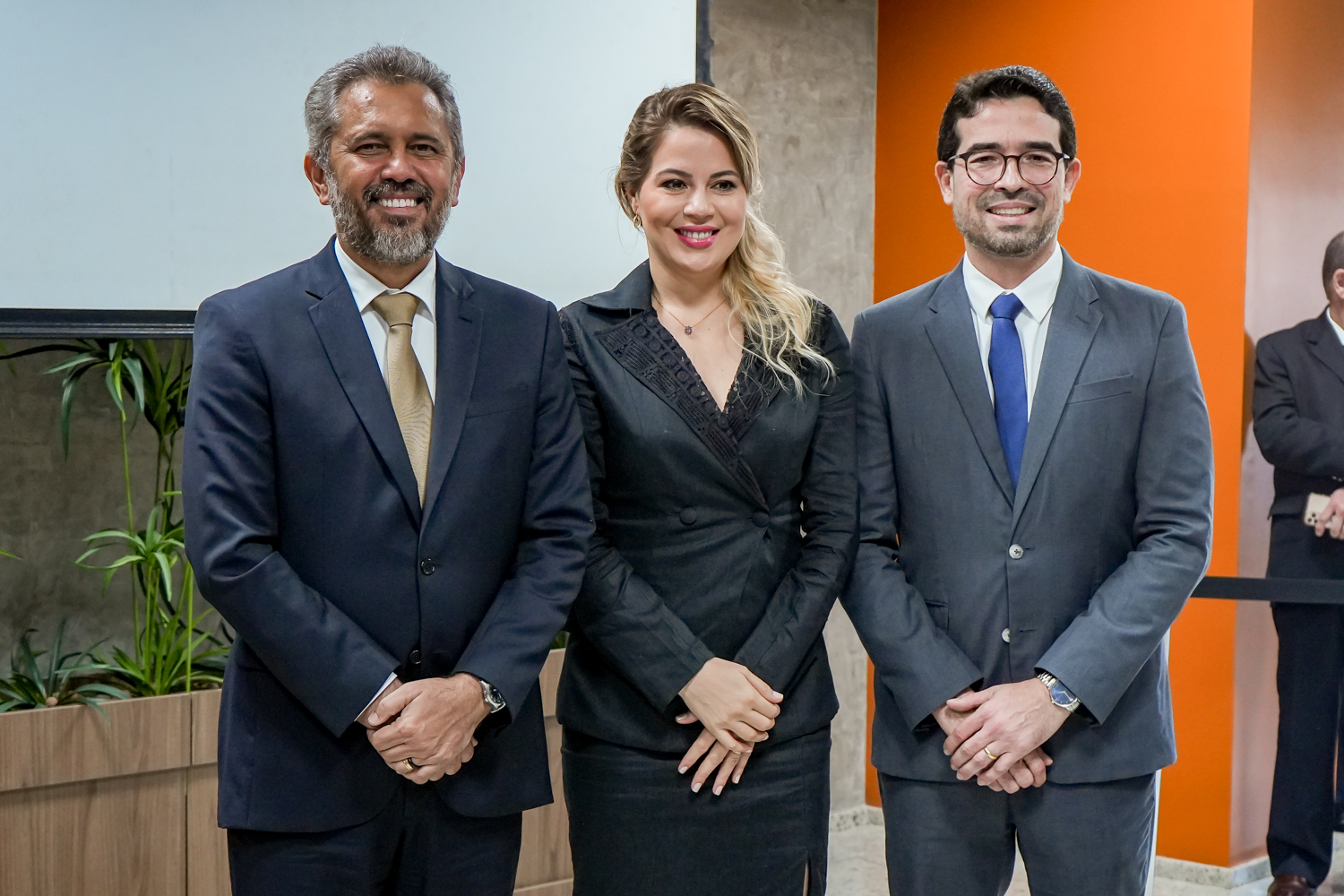 Onélia Santana se declara impedida de relatar contas de Elmano de Freitas no TCE Onélia Santana se declara impedida de relatar contas de Elmano de Freitas no TCE