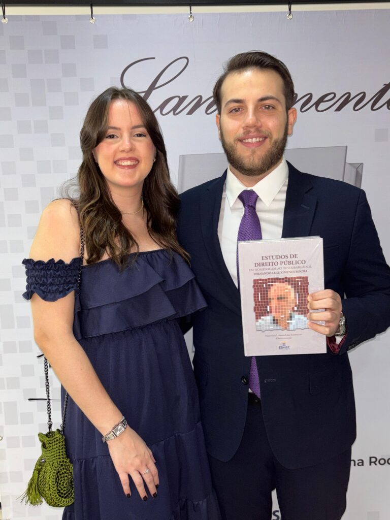 Flavia Alencar E Bruno Feitoza