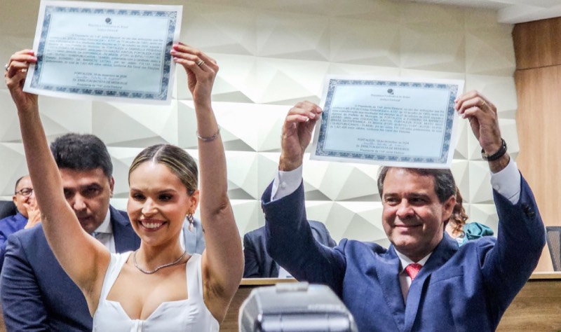 Evandro Leitão e Gabriella Aguiar são diplomados pelo TRE-CE em Fortaleza Evandro Leitão e Gabriella Aguiar são diplomados pelo TRE-CE em Fortaleza