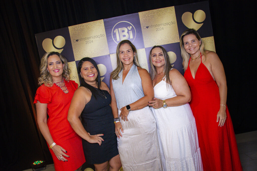 Patricia Fontora , Michele Da Silva, Aline Barbosa, Luisa Silva, Aline Linhares