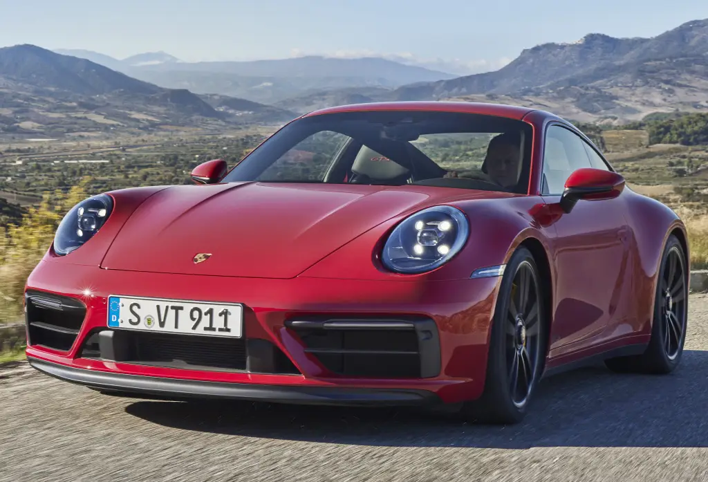 Um clássico da Porsche está próximo de se tornar híbrido e está em pré-venda