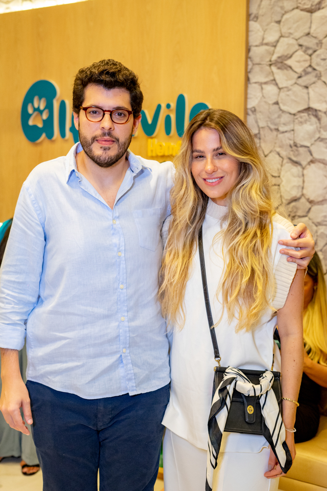 Rômulo Resende E Larissa Proença