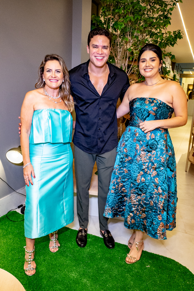 Roseanne Sales, Marcos Lessa E Iasmyn Mendonça