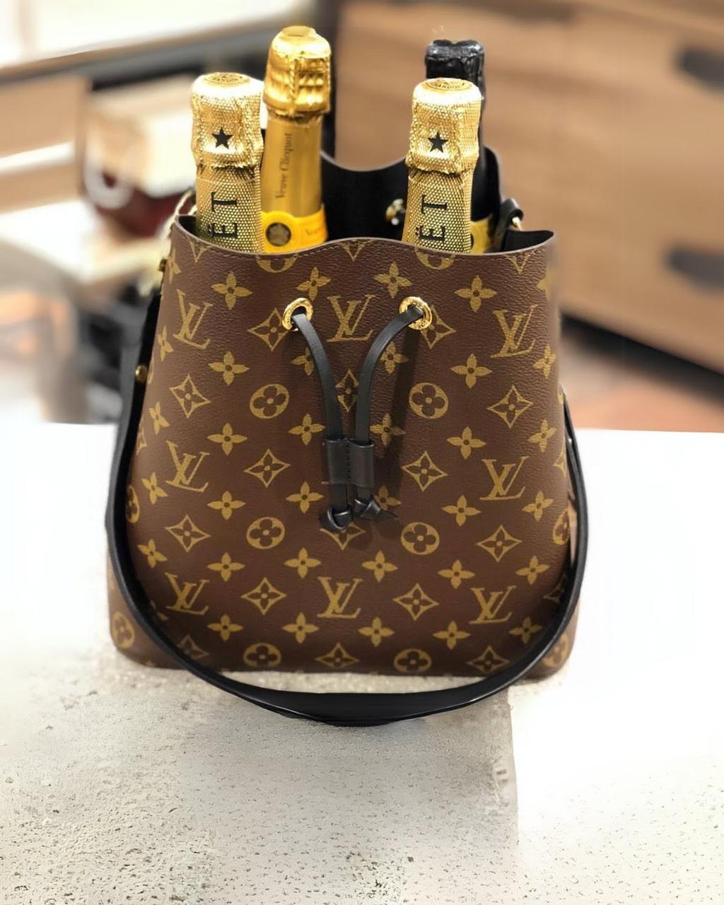 Bolsa Noé Monogram - Louis Vuitton