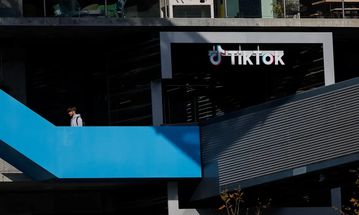 TikTok remove vídeo fake de Haddad após notificação da AGU TikTok remove vídeo fake de Haddad após notificação da AGU