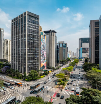 Mercado de escritórios em São Paulo muda de rota e impulsiona novos polos corporativos