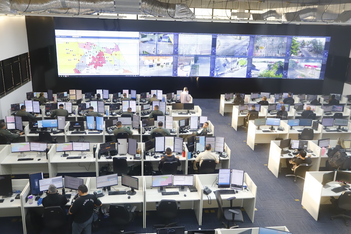 Governo do Ceará inaugura Centro de Tecnologia Avançada e Monitoramento da Ciops Governo do Ceará inaugura Centro de Tecnologia Avançada e Monitoramento da Ciops