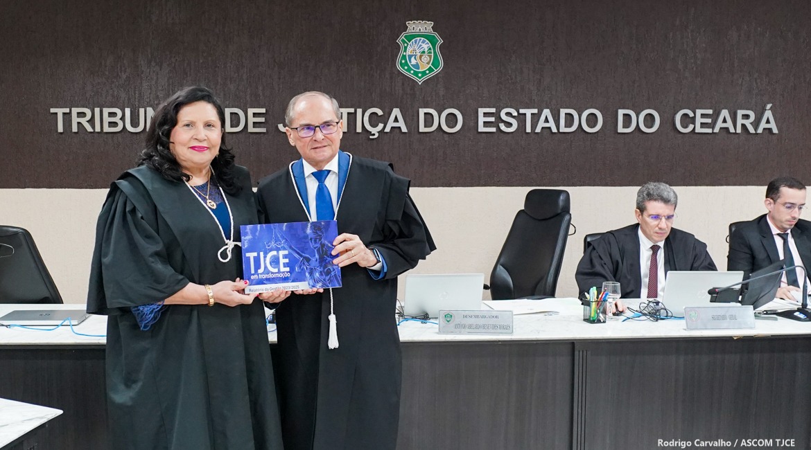 Desembargador Abelardo Benevides Moraes se despede da presidência do TJCE Desembargador Abelardo Benevides Moraes se despede da presidência do TJCE