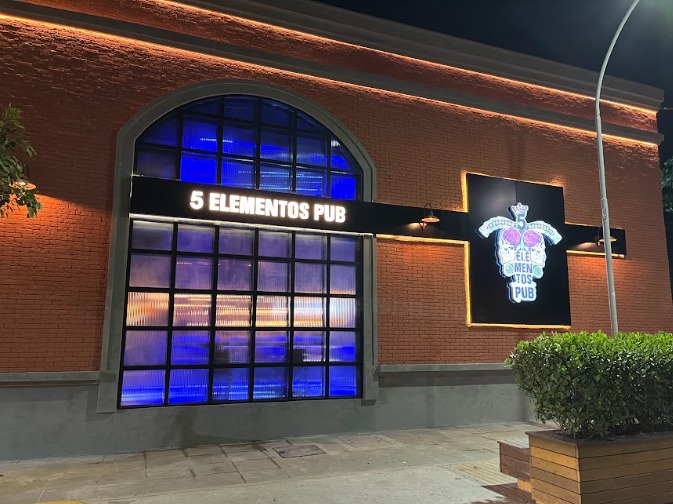 Pub 5 Elementos recebe tributo a Elton John nesta quarta-feira (19)