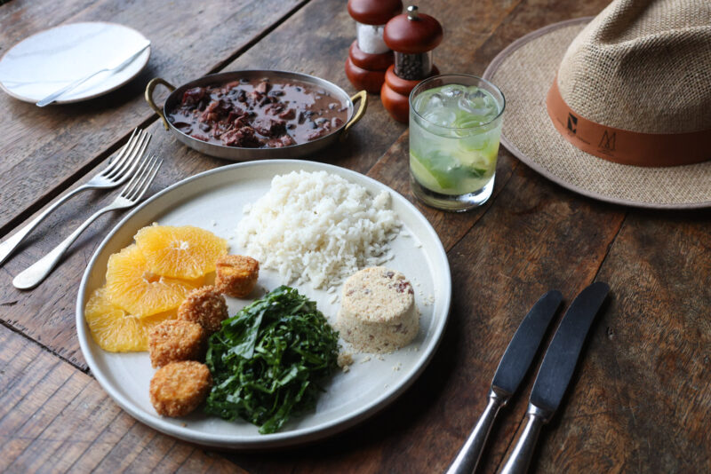 IN Rio - Feijoada do Francês reúne gastronomia e samba no Hotel Santa Teresa MGallery