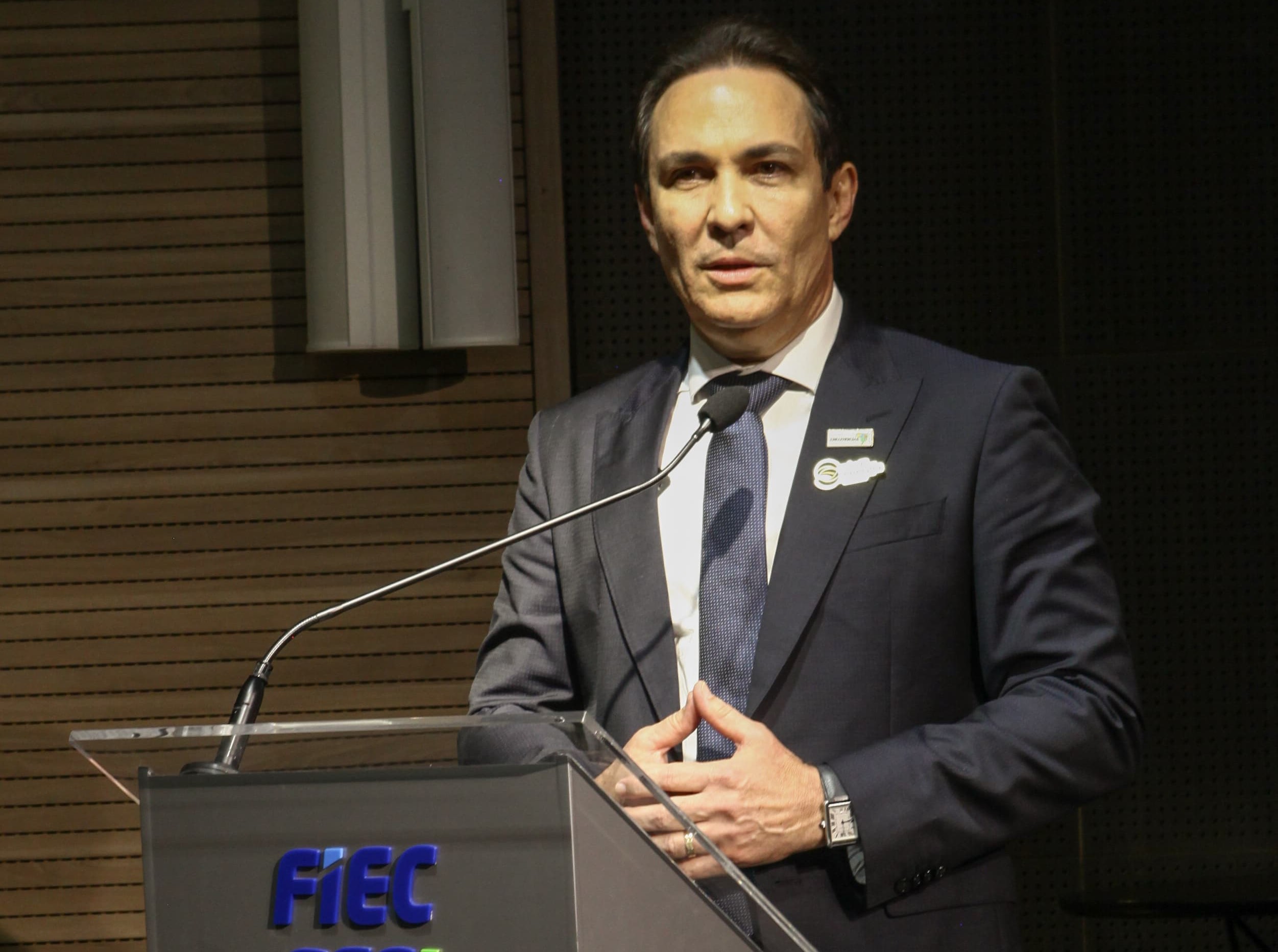 Capa Luis Carlos Queiroz