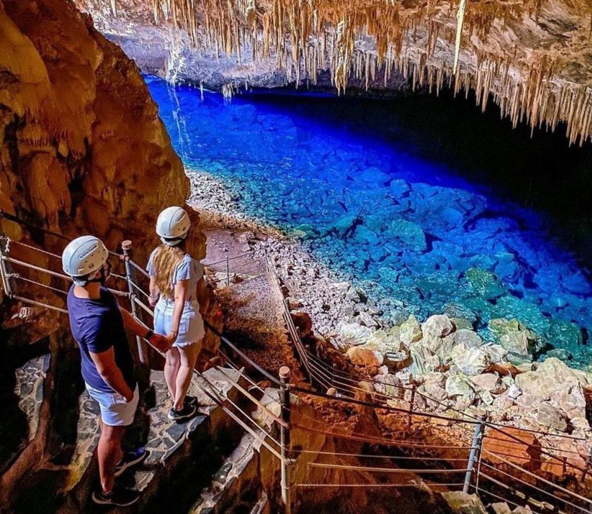 Gruta Do Lago Azul