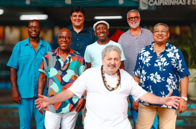 Moacyr Luz & Samba do Trabalhador animam o Pré-Carnaval no Aterrinho