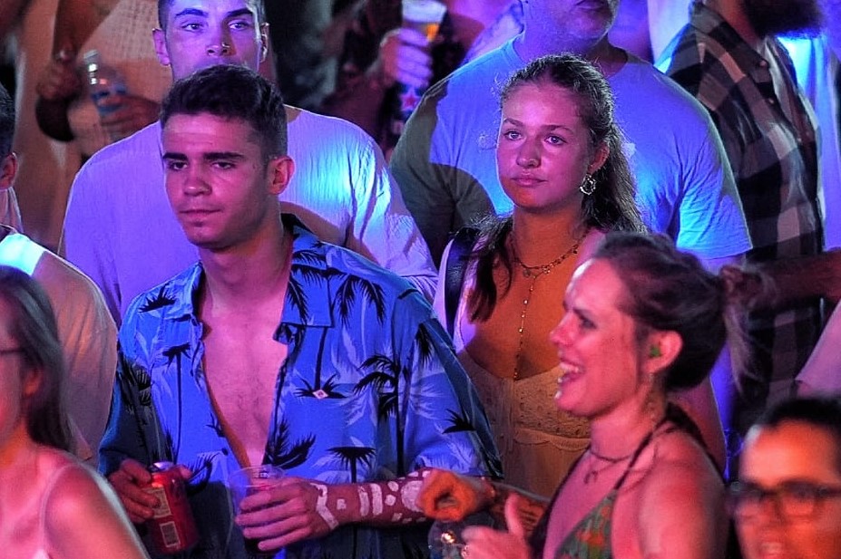 Princesa Leonor da Espanha prestigia ensaio do Olodum em Salvador