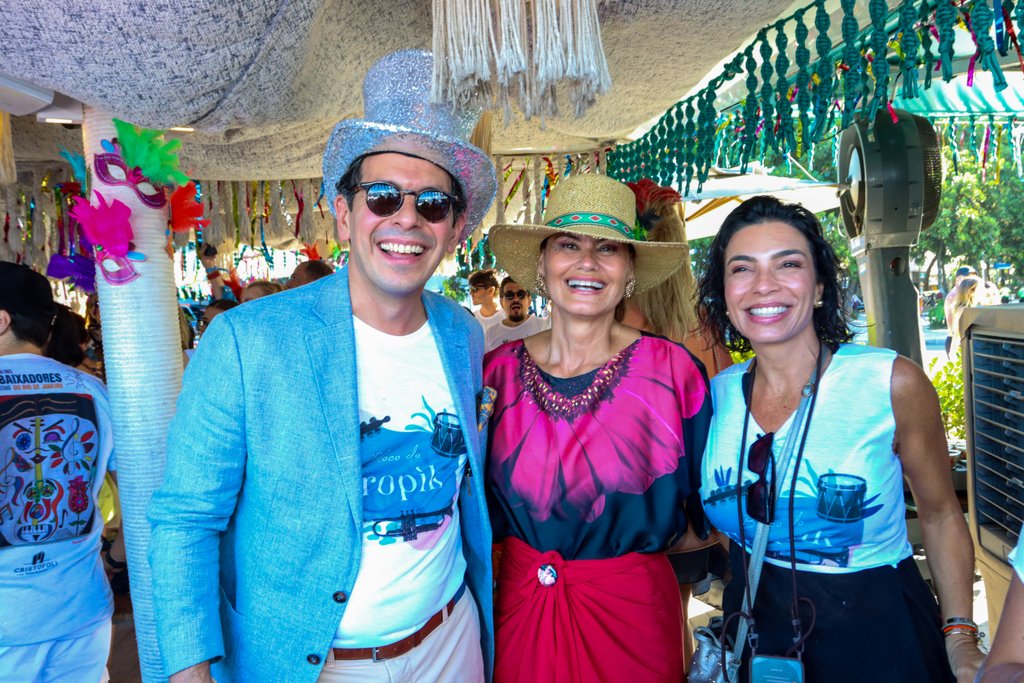 Adriana Moreira, Neto E Magda Cotrofe