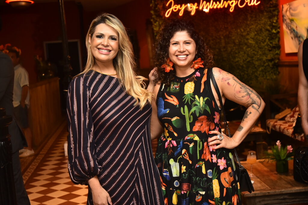 Aline Ribeiro E Tatiana Araújo (2)