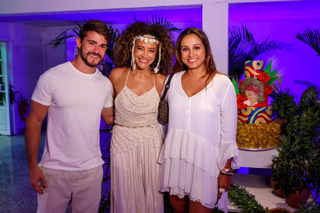 Alisson Passos, Aline Borges E Thaissa Carvalho