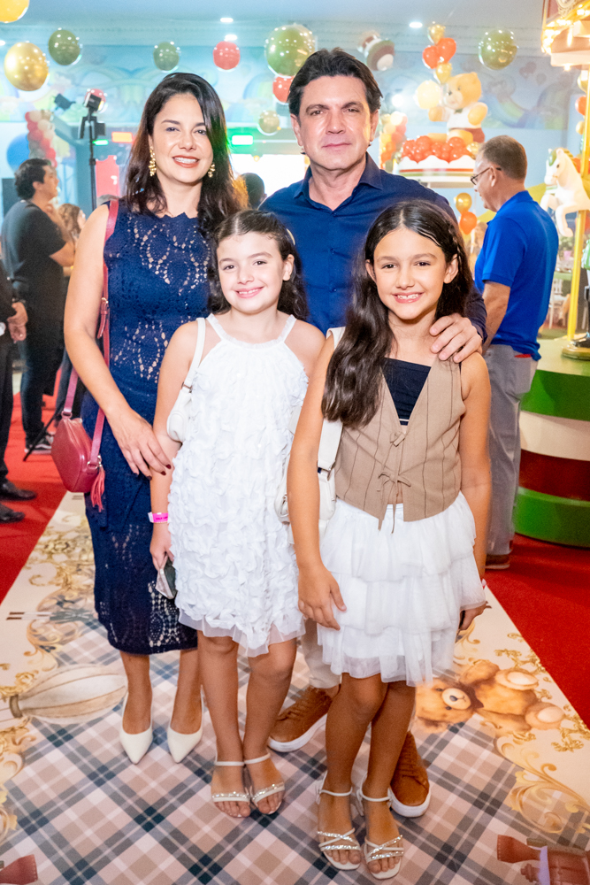 Andrea, Rômulo, Sabrina E Letícia Santos