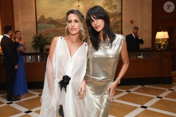 Anttónia E Ana Morais