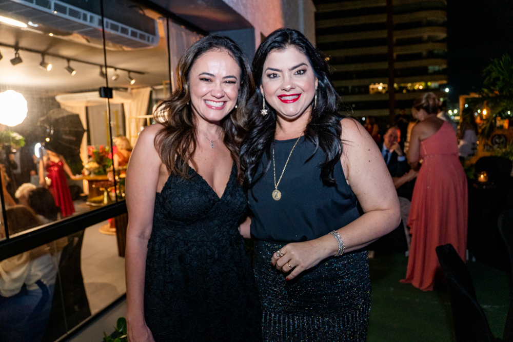 Bia Bezerra E Viviane Almada