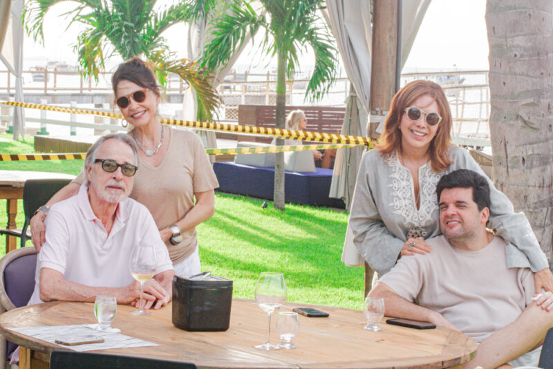 Descanso animado - Feriado no Iate Clube de Fortaleza com sol, mar e boa música