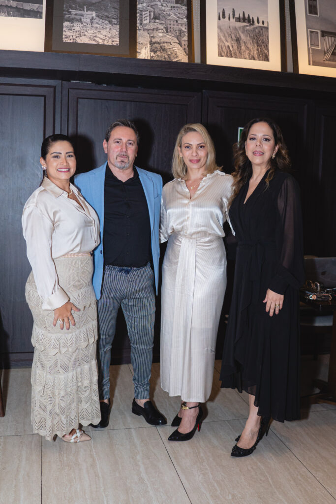 Carmem Frota, Giuseppe Salvatore, Eryka Salvatore E Germana Vidal (2)