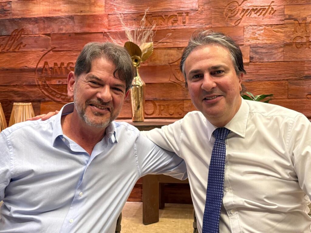 Cid Gomes e Camilo Santana serão homenageados pela Alece com a Medalha Virgílio Távora