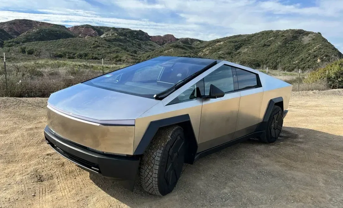 Tesla adia produção de versão acessível do Model Y nos EUA
