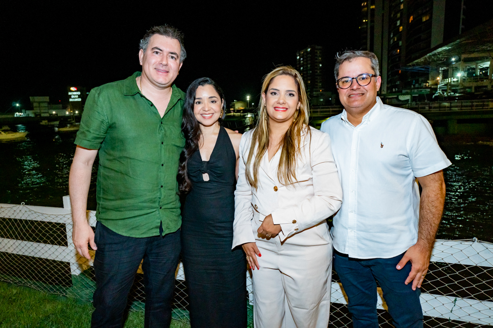 David Sombra Peixoto, Nathalia Peixoto, Sicilia E Rafael Ponte