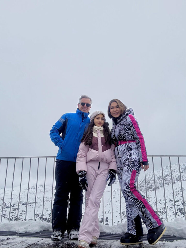 Edgar Leandro, Vivian Machado E Georgia Machado