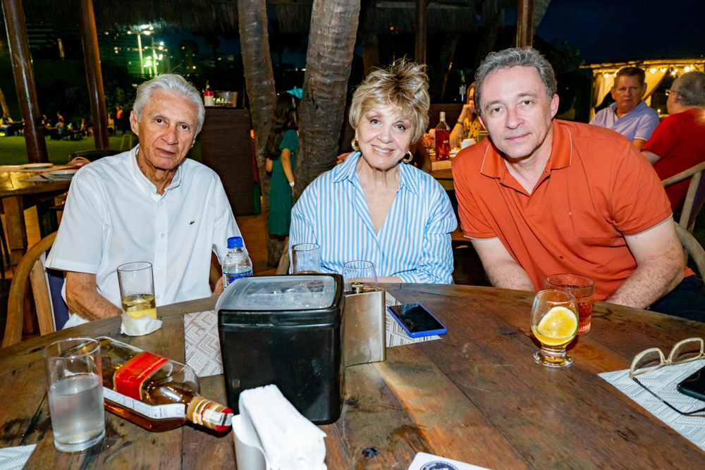 Franzé, Ana E Marcos Moraes