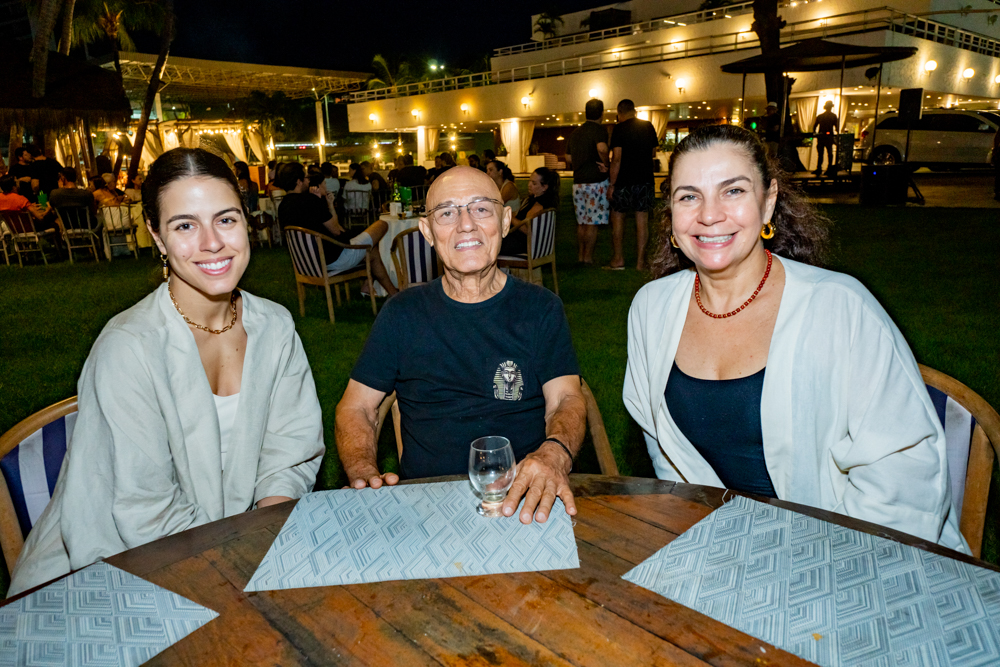 Gabriela, Samuel E Daniella Fiuza