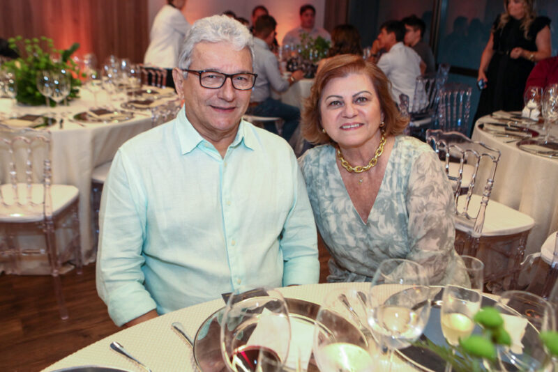 B-DAY - José Teófilo comemora 50 anos rodeado pela família e amigos em Sunset Party no Gran Marquise