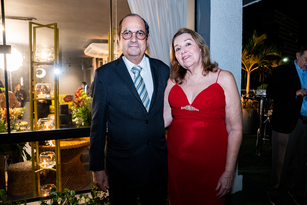 Léo Sá E Wladia Parente