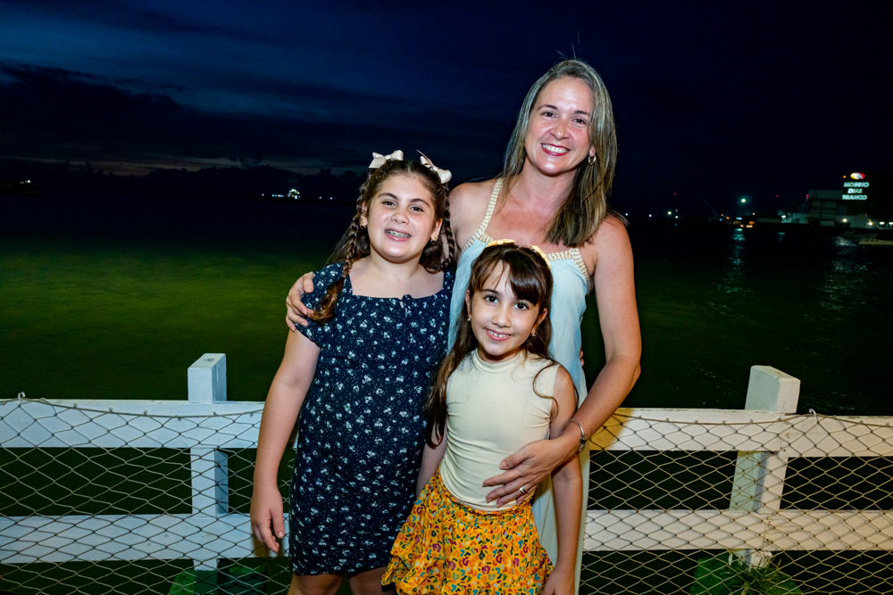Manuela, Marina E Camila Mafra