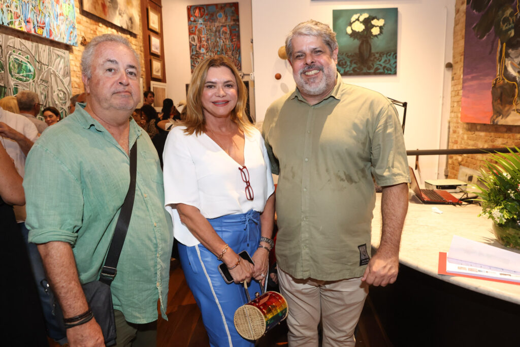 Márcia Pereira Fernandes, Roberto Padilha, José Antônio Macdowell