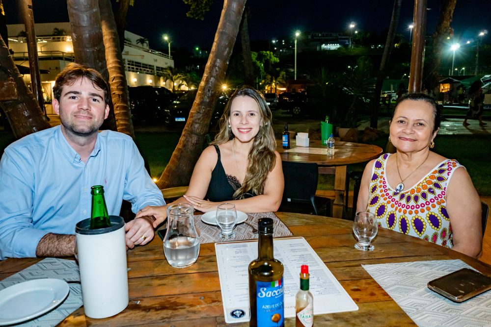 Marden Pinheiro, Luana E Lúcia Ferreira