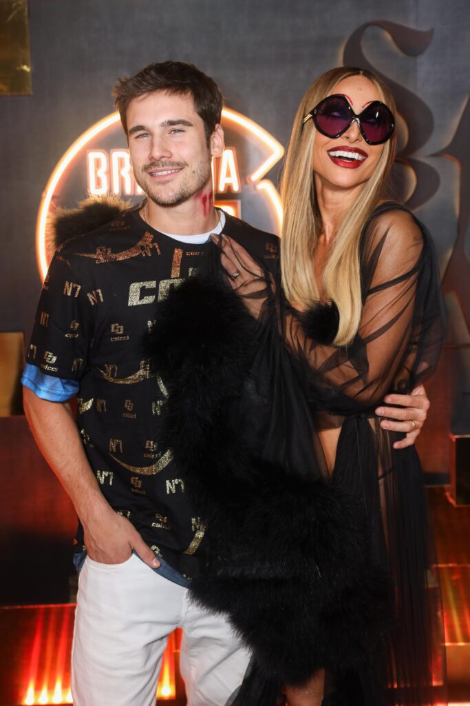 Nicolas Prattes E Sabrina Sato(1)