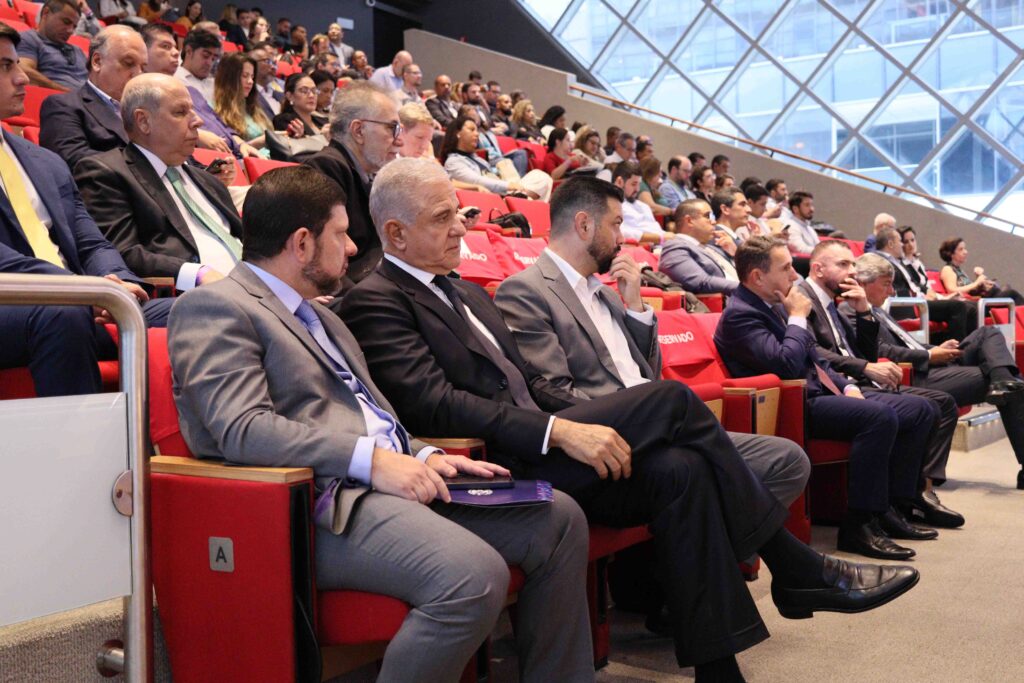 Nicolla Miccione E Deputado Federal Julio Lopes (2)