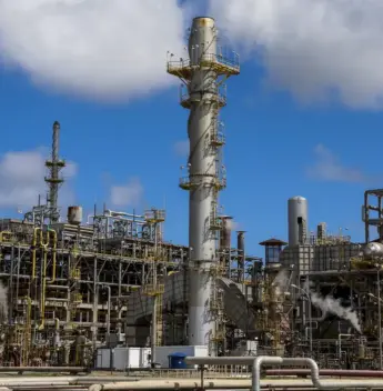 Abreu e Lima bate recorde histórico e eleva produção de diesel S-10 em 60%