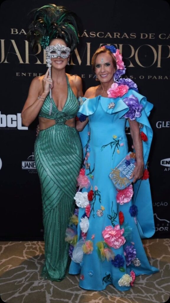 Ticiane E Helô Pinheiro