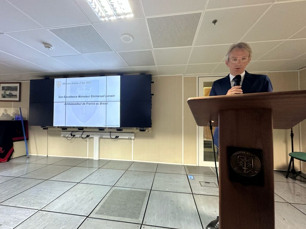 Visita Ao Navio Francês Mistral (3)