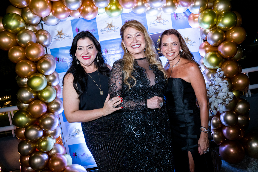 Viviane Almada, Stela Frota Salles E Vanessa Almada